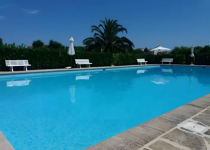 Val De La 3p Piscine Parking Apartamento *